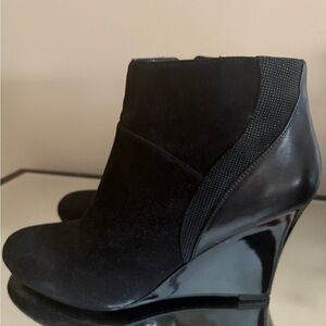 Nine West Elegant Black Wedge Ankle Boots